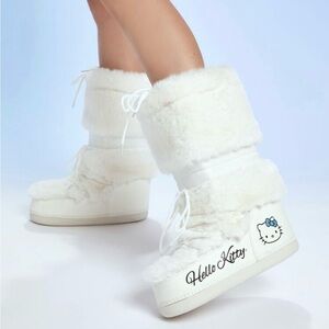 Hello Kitty Faux Fur Boots